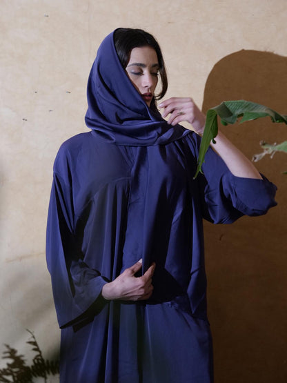 Indigo abaya that flows with serenity and grace – House of Sophie