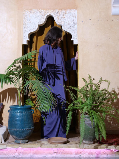 Indigo abaya that flows with serenity and grace – House of Sophie